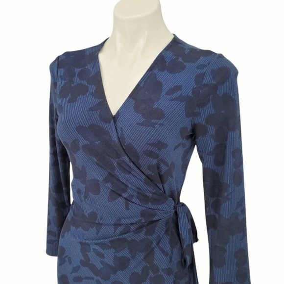 H by Halston Striped Floral Wrap Dress size XS - Picture 3 of 10